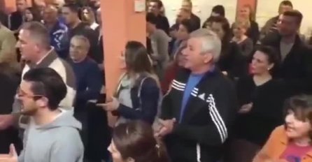 PRAVI HIT! Podrška predsjedniku Vučiću iz cijele Srbije: A u ovom gradu su to uradili na najoriginalniji način, pogledajte i kako