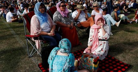 Novi Zeland: Hiljade ljudi odalo počast žrtvama terorističkog napada