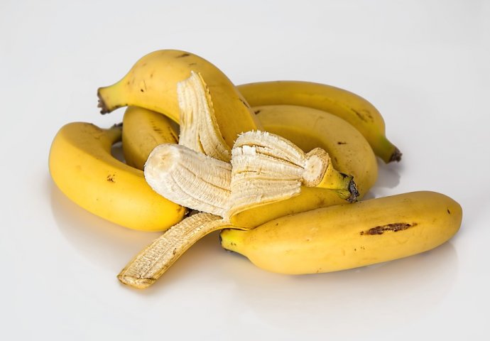 Bijele niti na banani koje vas "nerviraju" su dobre za zdravlje: VIŠE IH NIKAD NEĆETE SKIDATI KAD SAZNATE ZA ŠTA SU DOBRE