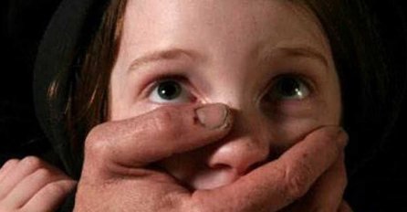 ALARMANTNI PODACI U BIH: SVE JE VIŠE ZLOSTAVLJANE DJECE, evo koliko je oduzeto od roditelja!