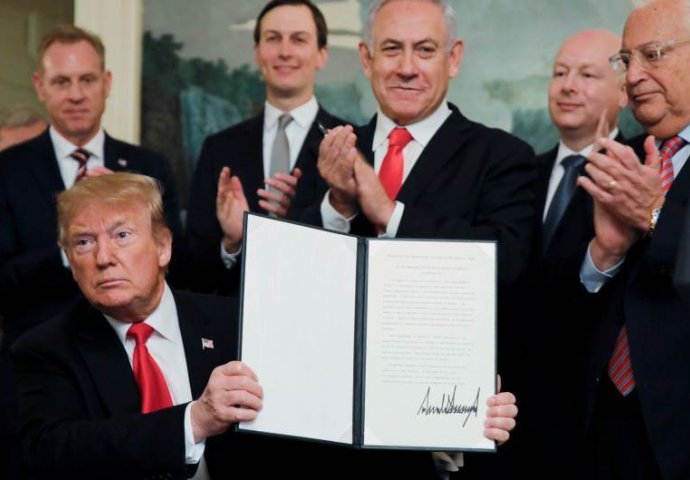 Trump zvanično potpisao priznanje suvereniteta Izraela nad Golanom