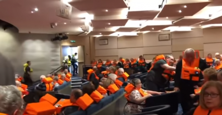 Bilo je kao na Titaniku: Nevrijeme je bacalo brod na stijene, voda je prodirala, a onda su SVI PUTNICI POSLALI OVO (VIDEO)