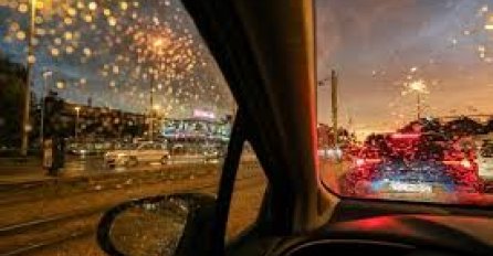 NEVRIJEME HARA REGIONOM: Nema struje, zapalili se dimnjaci, padaju grane, na terenu su vatrogasci a NAJGORE TEK DOLAZI