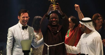 Skoro čitavu platu je davao siromašnima, a onda se desilo nešto čudno! SADA JE JEDAN OD NAJBOGATIJIH LJUDI U DRŽAVI