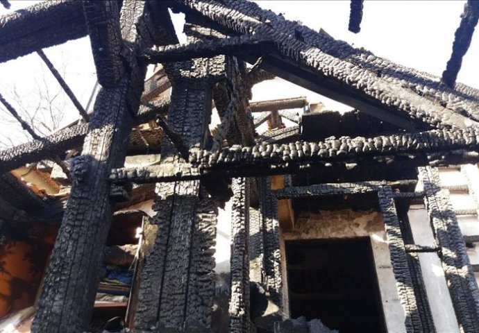 Pomozi.ba: Apel za pomoć porodicama čiji su domovi uništeni u požaru