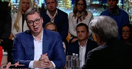 Vučić poručio: Ako se to desi MOGU DA SKINEM NAOČALE I DA PLAČEM!