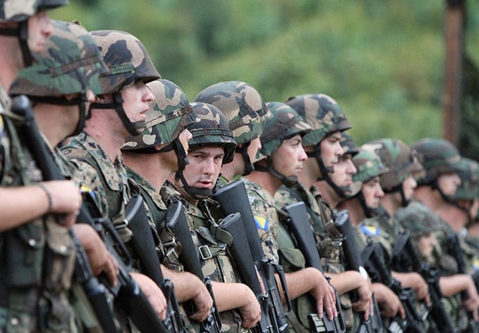 Sve više evropskih zemalja vraća obavezno služenje vojnog roka ili tu opciju ozbiljno razmatra, u BiH se to ne može očekivati 