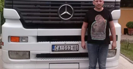 Djeca i žene plaču, kukaju, zapomažu: On je upucan ispred svoje kuće, komšije odmah pozvale Hitnu pomoć