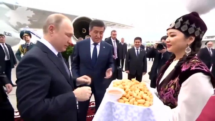 c9cbdb70f487766eb640-1