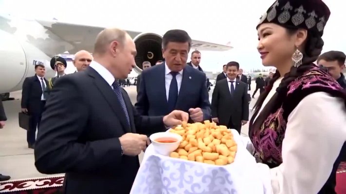 c9cbdb70f487766eb640-3