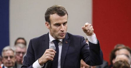 Macron apeluje na Johnsona da hitno raspravlja o prijedlozima Brexita s EU