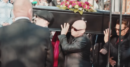 TUGA! Sahranjen poznati pjevač: Pomen u crkvi održan je samo za njegove prijatelje i članove porodice