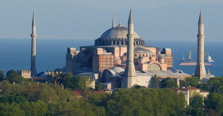 Uzbudljiva izborna trka u Turskoj: U Istanbulu oba tabora proglasila pobjedu