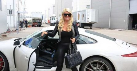 Sestru Dare Bubamare rijetko viđamo, a prava je ljepotica: Pogledajte kako izgleda, LIČE LI?