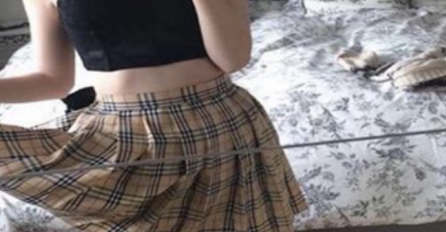 Djevojka je napravila naizgled običan selfi: Ono što je pokazala ISPOD SUKNJE iznenadilo je sve!