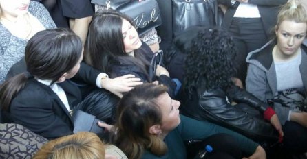 JEDNA ŽENA POVRIJEĐENA, PALA NA ZEMLJU: Haos u Srbiji, OPOZICIJA POKUŠAVA PROVALITI, STRAVIČNE SCENE (FOTO)