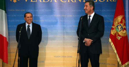 OTKRIVENA AFERA o vezi BERLUSKONI-ĐUKANOVIĆ: Otac-gazda male balkanske države RIZIKUJE FOTELJU kao nikada do sada!