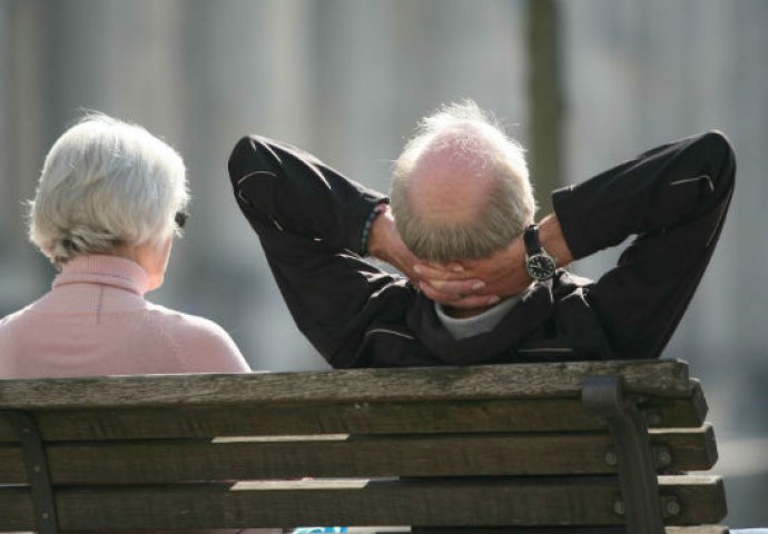 Sutra isplata jednokratne pomoći za penzionere: Evo koje grupe je NEĆE dobiti