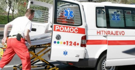 MILORAD KRVAV DOZIVAO POMOĆ: Djevojke ga pretukle, jedna ga IZBOLA NOŽEM po grudima i nogama