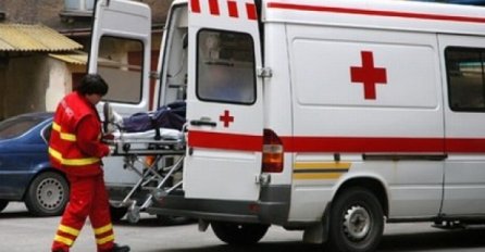 KRVAVA TUČA U SARAJEVSKOM NASELJU ILIDŽA: "Letjele" staklene flaše, ima povrijeđenih, POLICIJA I HITNA POMOĆ NA LICU MJESTA