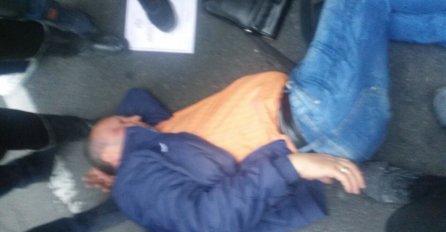 LJUDI LEŽE KRVI NA ULICAMA BEOGRADA! Protesti izmakli kontroli, nasilje eskaliralo, ima povrijeđenih!