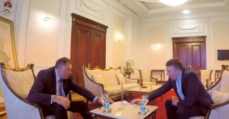  Dodik ponovo provocira: Nacrtao mapu "nove države" 