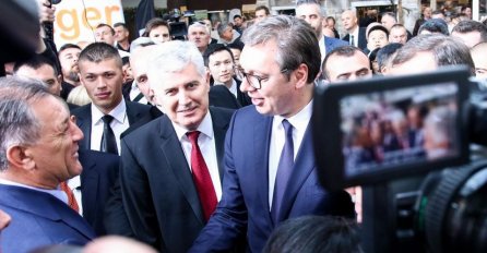 Bjegunac Zdravko Mamić i Predsjednik Srbije Aleksandar Vučić se sreli u Mostaru: Pozdravi, rukovanje, zagrljaji dva dobra prijatelja