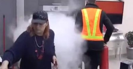 Čuo se VRISAK i svi poskakali: Buknuo požar u Beloj kući, svi u strahu