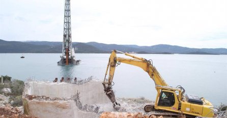 Kineski i hrvatski premijer danas obilaze gradilište Pelješkog mosta