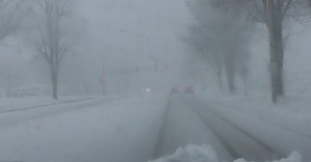 NAPADALO 30 CENTIMETARA SNIJEGA, TEMPERATURE U MINUSU: Kolaps u državi, izdato upozorenje! 