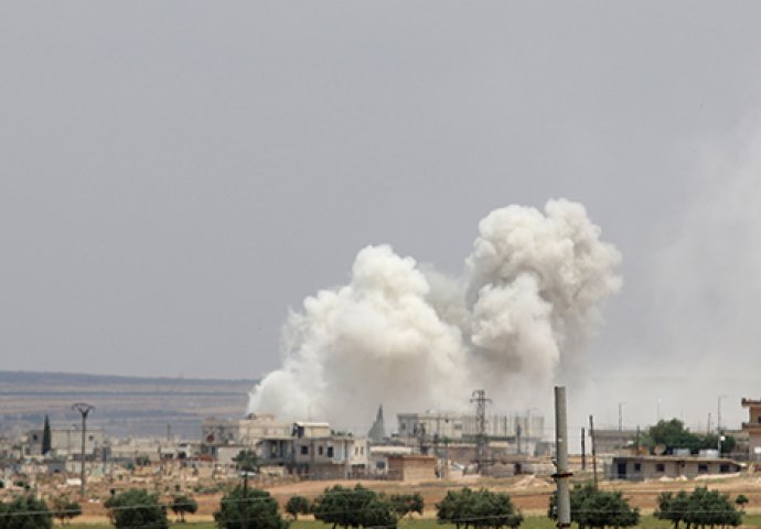 Američka vojska pod Bidenovom naredbom izvršila zračni napad u istočnoj Siriji
