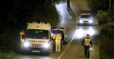 STRAŠNA NESREĆA: Vozilo se prevrnulo, vozač je ispao iz njega i na mjestu poginuo