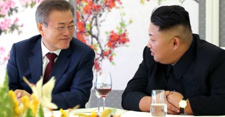 I pored Kimove kritike: Moon spreman na novi susret