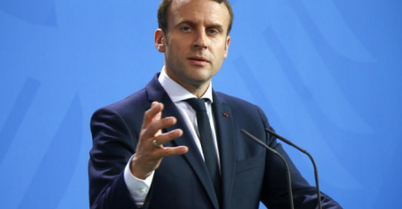 Makron: Požar u Notr Damu nacionalna katastrofa