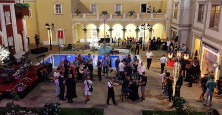 GAY AFERA TRESE ZADRUGU: Dvojica ukućana RAZOTKRIVENA, po danu se hvali da ima djevojku, A EVO ŠTA NAVEČER RADE!