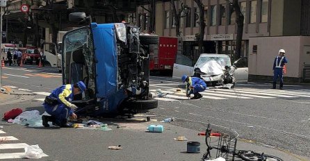 STRAŠNA NESREĆA:  Vozač pokosio bicikliste i pješake, dvoje stradalo