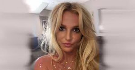 Poznatu pjevačicu već mjesecima drže NA SILU u MENTALNOJ USTANOVI! PROCURILE SKANDALOZNE INFORMACIJE KOJE NIKO NIJE ZNAO