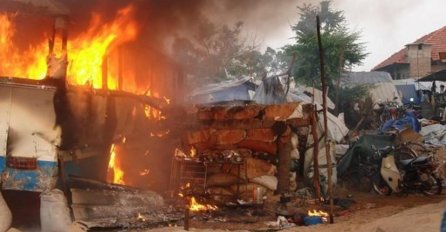 U napadima na Šri Lanku poginulo najmanje 207 osoba, a među njima je 27 stranaca