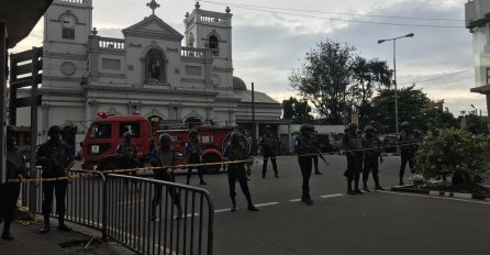 Objavljen trenutak eksplozije kombija u Šri Lanki