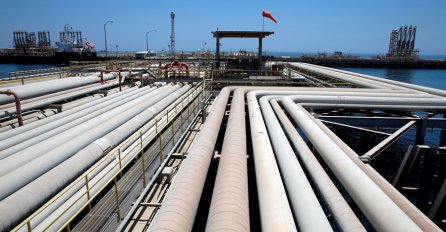 SAD želi potpuno zaustaviti iranski izvoz nafte