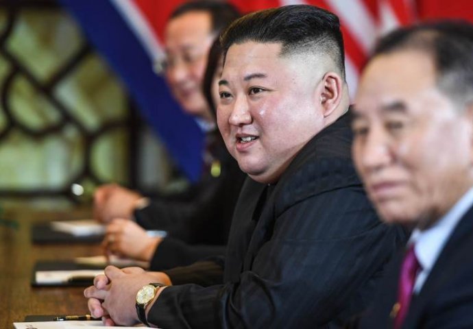 Kim Jong-un izjavio da zemlja prolazi kroz tešku ekonomsku krizu