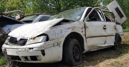 OVO JE AUTO SMRTI U KOJEM JE POGINULO ČETVERO SRBA: Od siline udara svi putnici ispali, PORODICE ZAVIJENE U CRNO! 