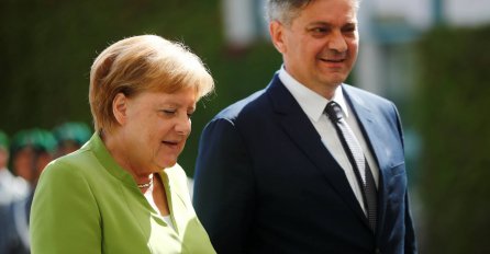 Zvizdić na poziv Merkel ide u Berlin