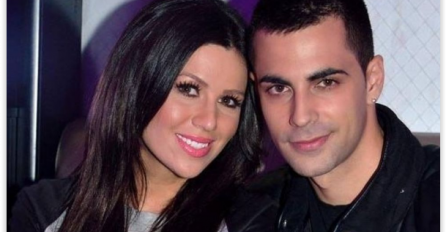 PRECRTAO STARLETU Voljeli se, njihova ljubav bila je BURNA, pa se PLJUVALI preko medija! Stanijin bivši našao NOVU LJUBAV