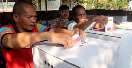 UŽASNO! U ovoj zemlji više od 270 umrlih od prekomjernog rada na brojanju glasova