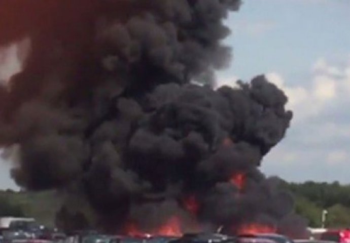 ČULA SE JAKA EKSPLOZIJA: Kuklja crni dim u blizini  aerodroma, vatrogasaci na licu mjesta