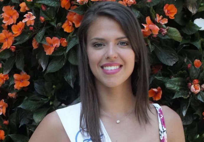 HTJELA DA BUDE MISICA SVOJE DRŽAVE, A ZAVRŠILA POD TRAKTOROM: Prelijepa djevojka izgubila život dok je vozila bicikl na putu! 