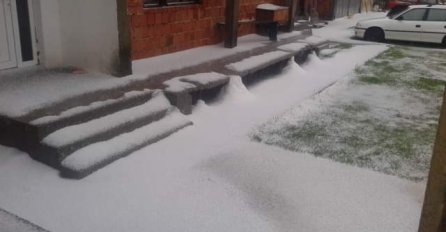 ZABIJELILO SE KAO DA JE JANUAR, GRAD PADAO 15 MINUTA: Strašno nevrijeme, pogledajte ove prizore 