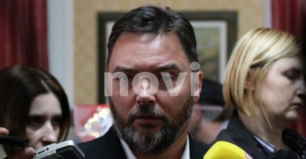 ŠEF KLUBA POSLANIKA SNSD-a u PSBiH STAŠA KOŠARAC: Vijeće ministara ne može biti formirano ni do polovine juna, Izetbegović je lažno optimističan