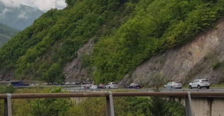 Ogromni zastoji na putu do mora. OD SARAJEVA DO KONJICA VOZI SE ČAK DVA SATA!